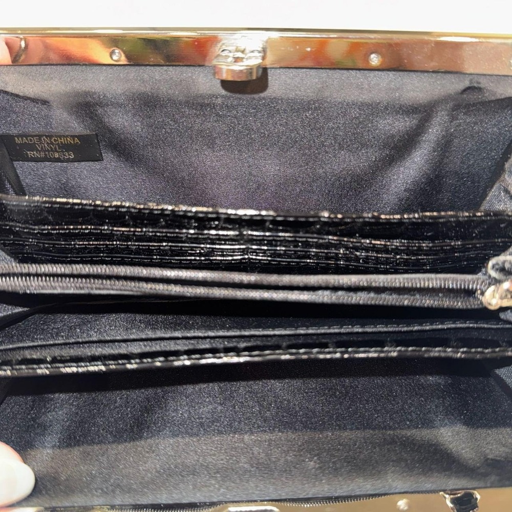 Black Crocodile‑Embossed Faux Leather Clutch Silver Toned Frame EUC - Picture 6 of 8